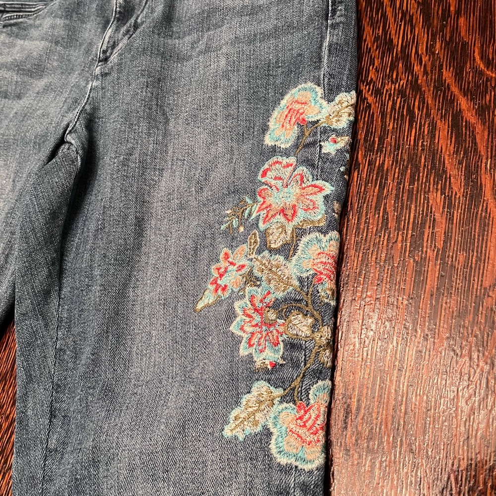 J Jill Blue Floral Embroidered Straight Leg Jeans - Picture 4 of 8